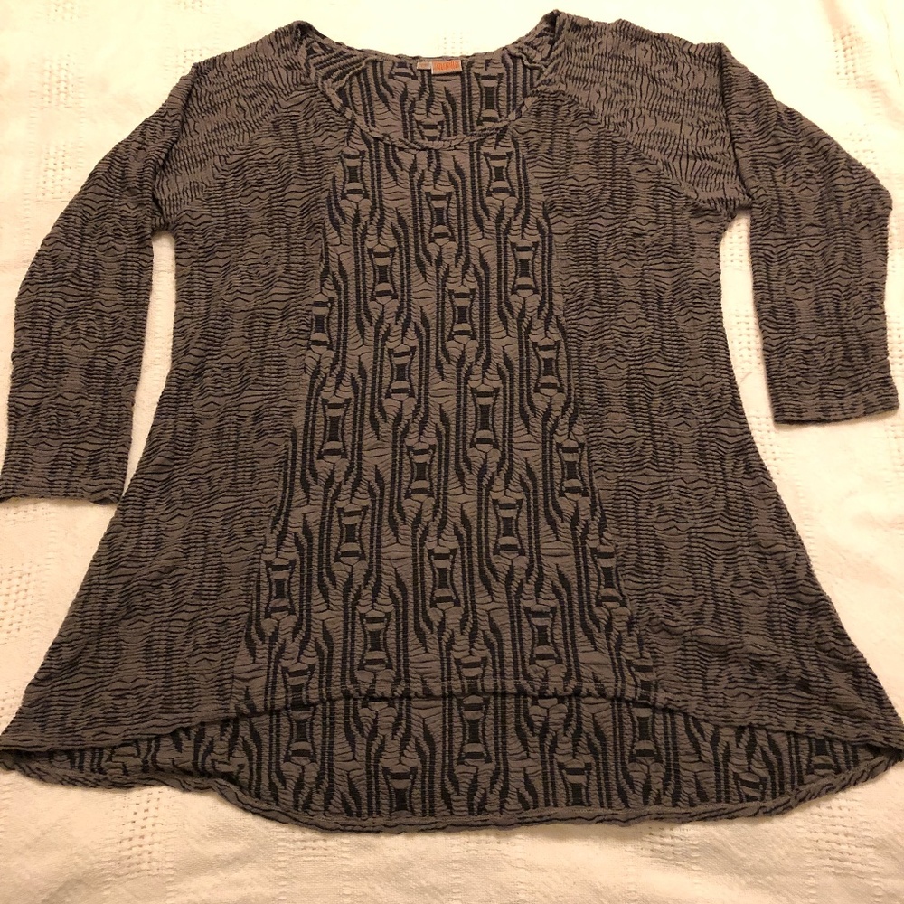 Tianello XL Tunic Top.